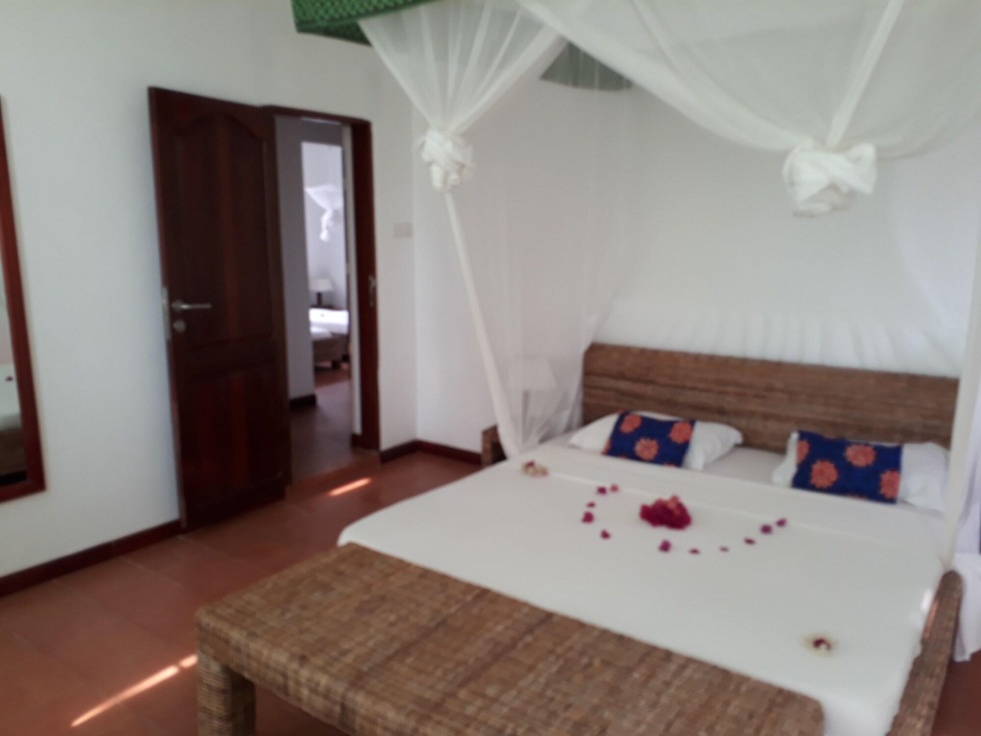 Albatross Ocean View Hotel Dongwe Ngoại thất bức ảnh