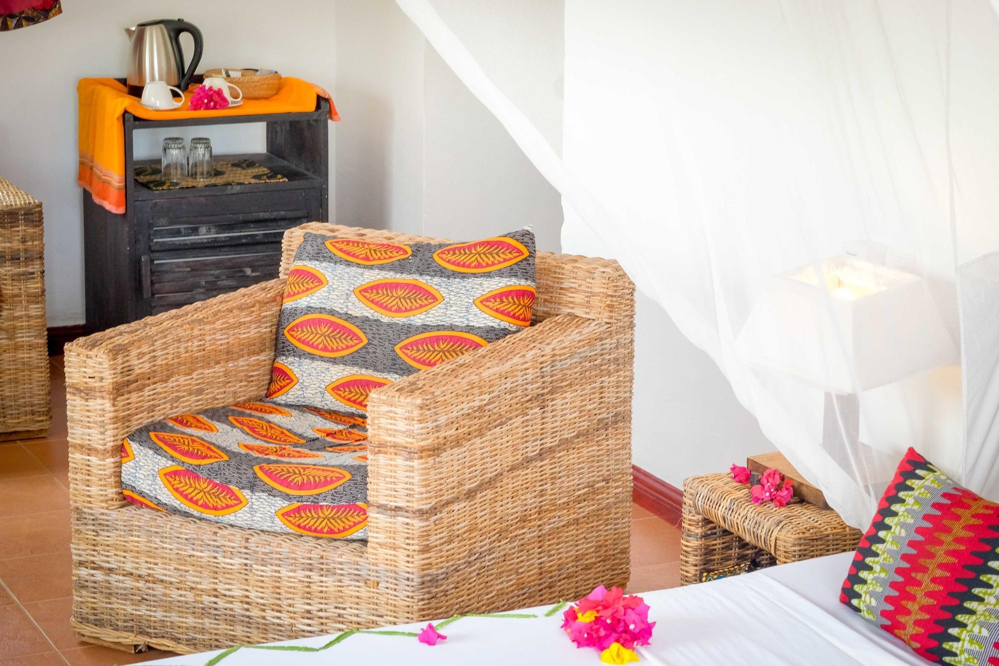 Albatross Ocean View Hotel Dongwe Ngoại thất bức ảnh