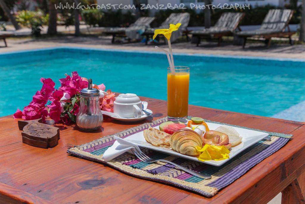 Albatross Ocean View Hotel Dongwe Ngoại thất bức ảnh
