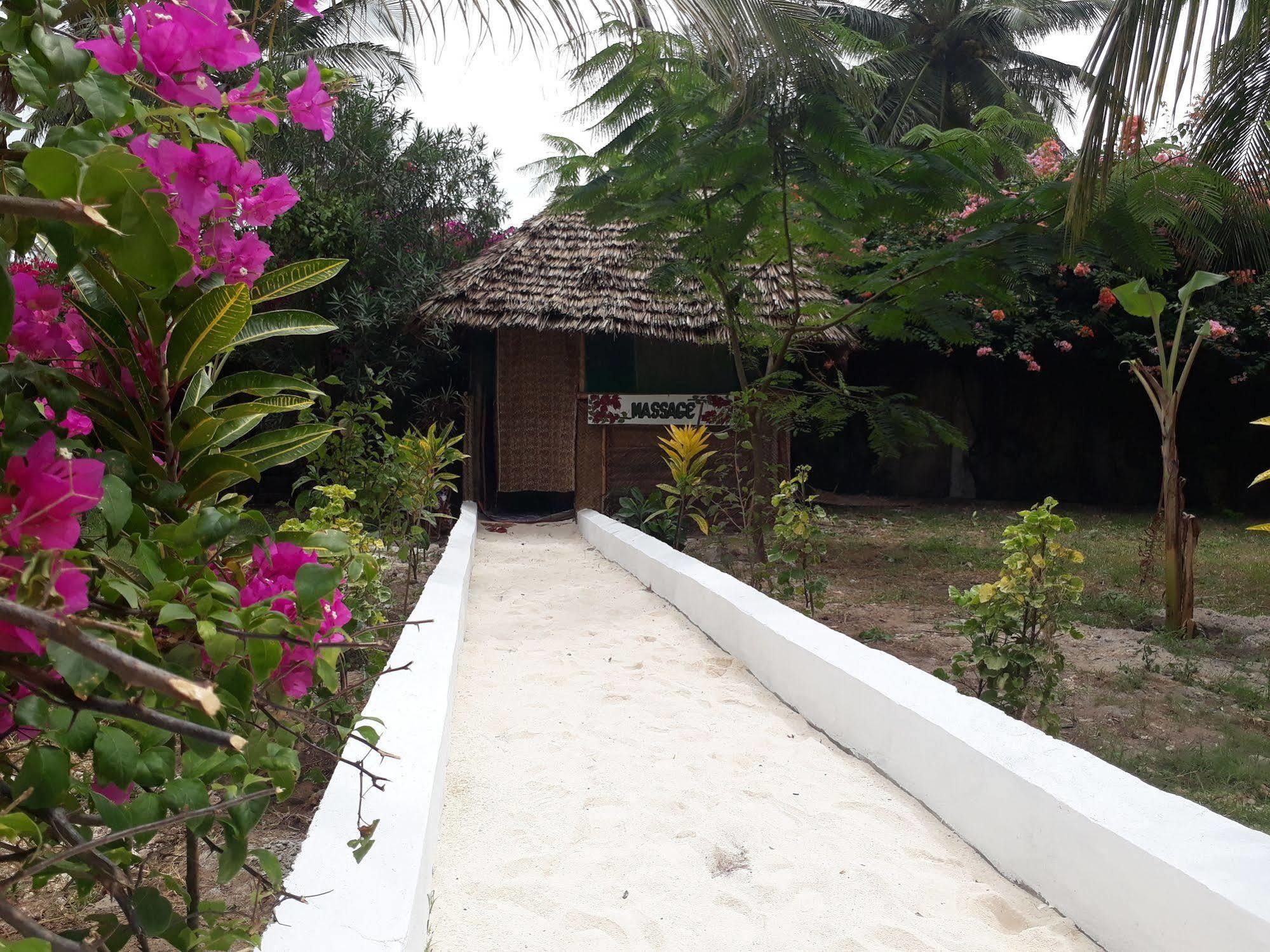 Albatross Ocean View Hotel Dongwe Ngoại thất bức ảnh