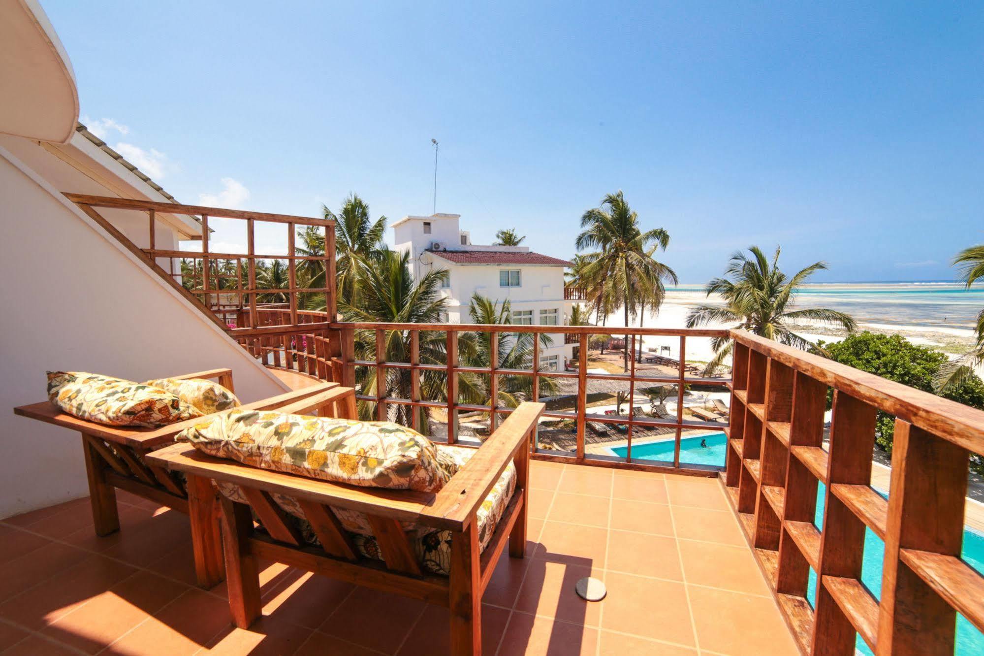 Albatross Ocean View Hotel Dongwe Ngoại thất bức ảnh